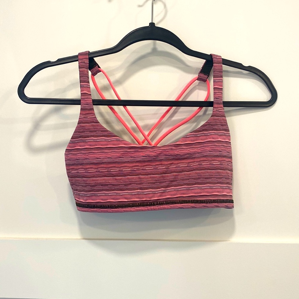 Lululemon sports bra